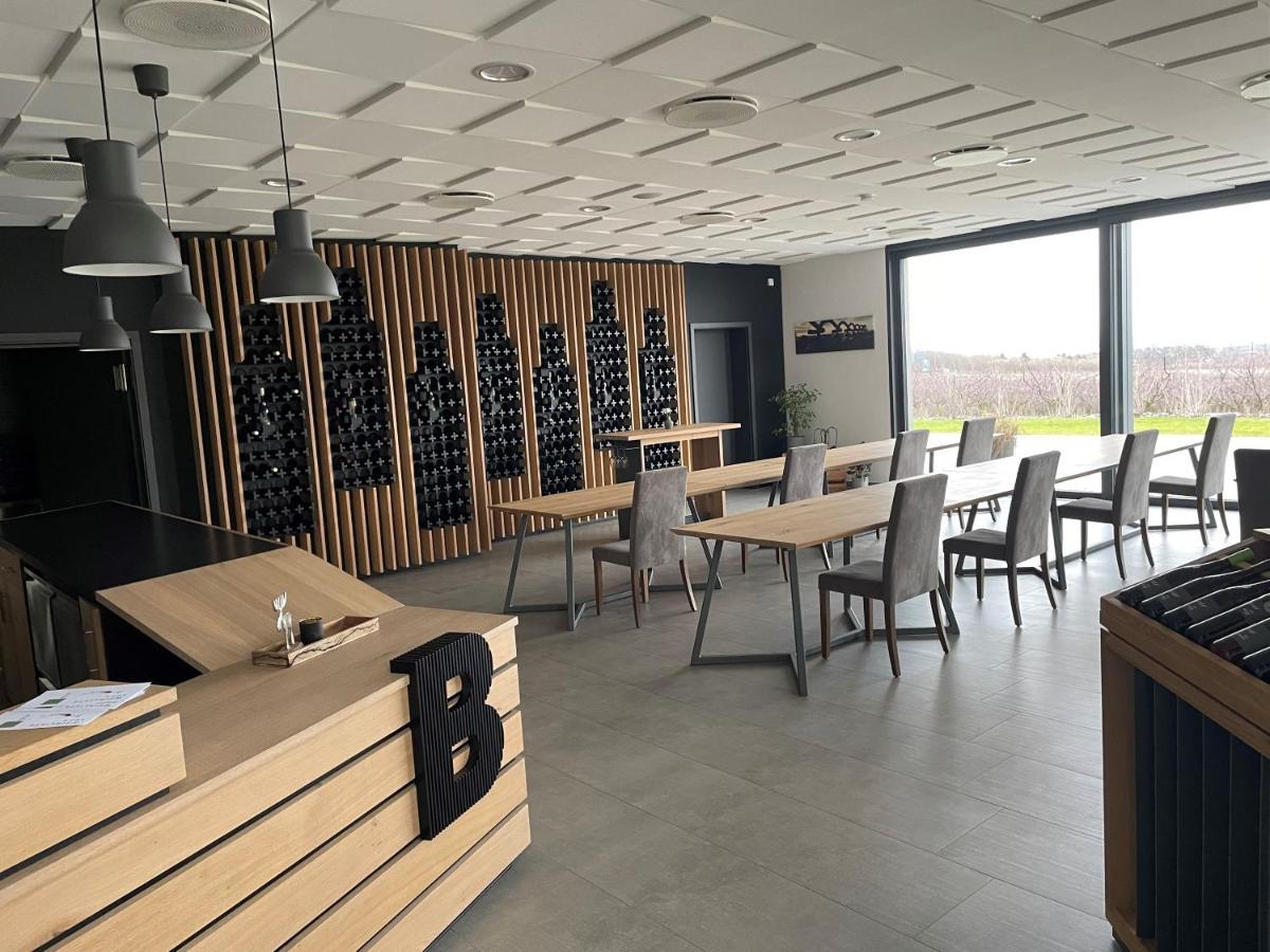 Weingut Bugner Meizelhof Klein-Winternheim Eksteriør billede